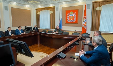 Новый год без фейерверков, но с подарками